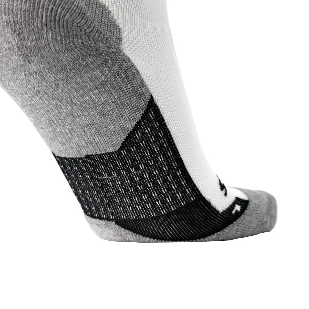 Brooks Ghost Crew Running Socks in White